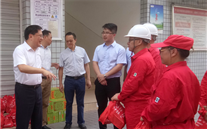 铜梁区区委书记、区长慰问公司一线员工