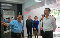 重庆市市委常委、统战部部长刘光磊来尊龙凯时-人生就是搏集团视察调研