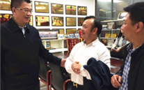重庆市人大常委会副主任、市总工会主席郑洪一行来尊龙凯时-人生就是搏集团视察调研